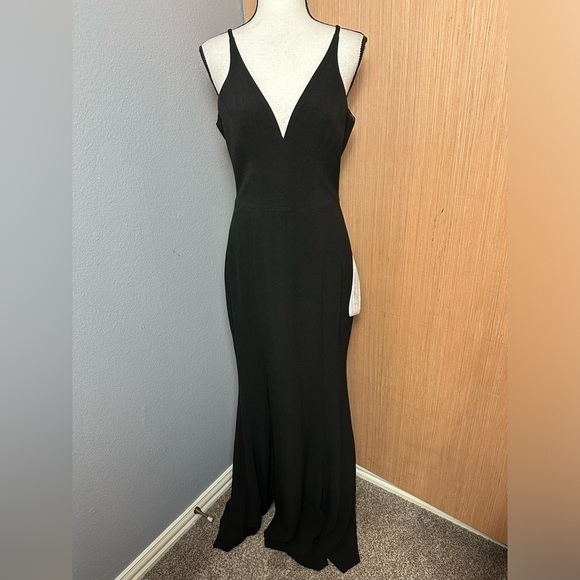 Dress The Population Iris High Slit Evening Gown, Size Medium (v) - Picture 4 of 14